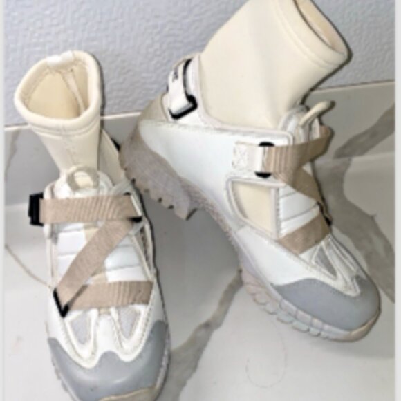 YUME YUME cloud walker w/ Vibram Soles Streetwear EU Size: 38 Retail $400 - Picture 1 of 16